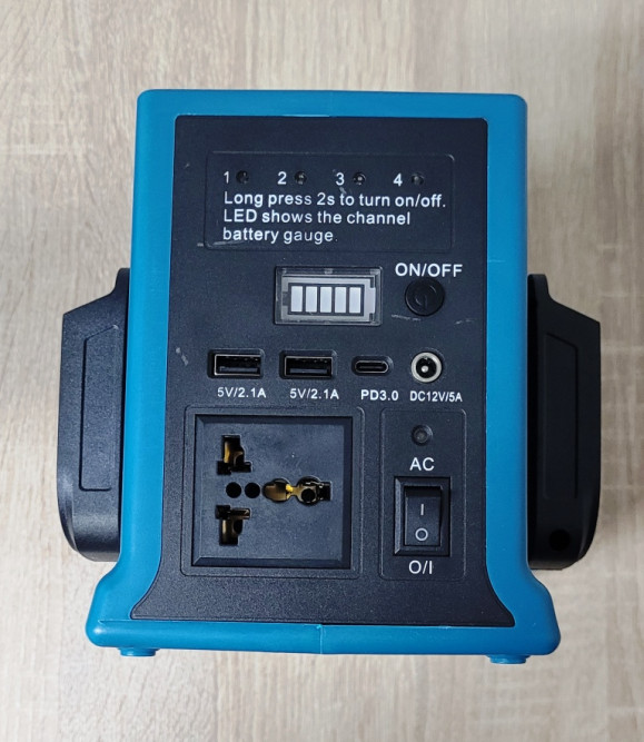 Адаптер инвертор 220 Вольт 330 Ватт с Li-Ion Makita 18В