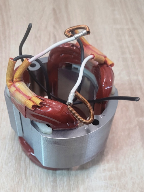 Статор для УШМ Makita GA9020 GA7020 526179-4